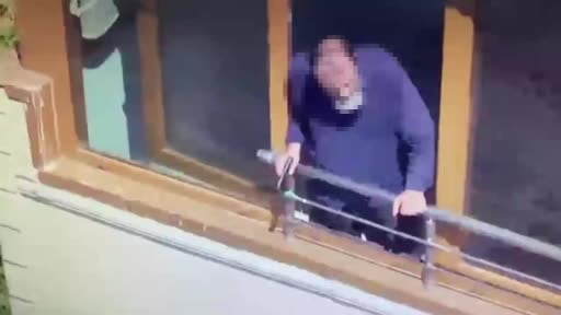Maltepe’de dehşet saçan silahlı saldırganın gözaltına alındığı anlar kamerada