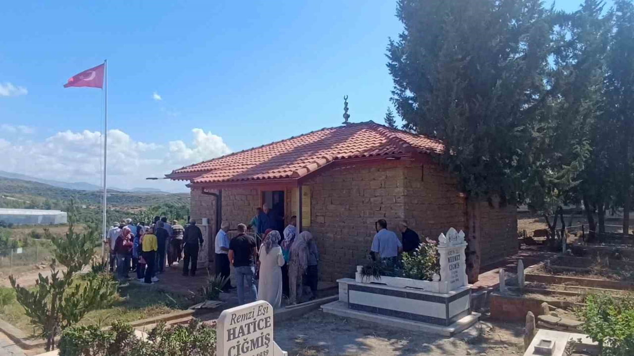 SEYİT ZEKERİYYA HAZRETLERİ TÜRBESİ HAYIRSEVERLERİN KATKILARIYLA RESTORE EDİLEREK HİZMETE...