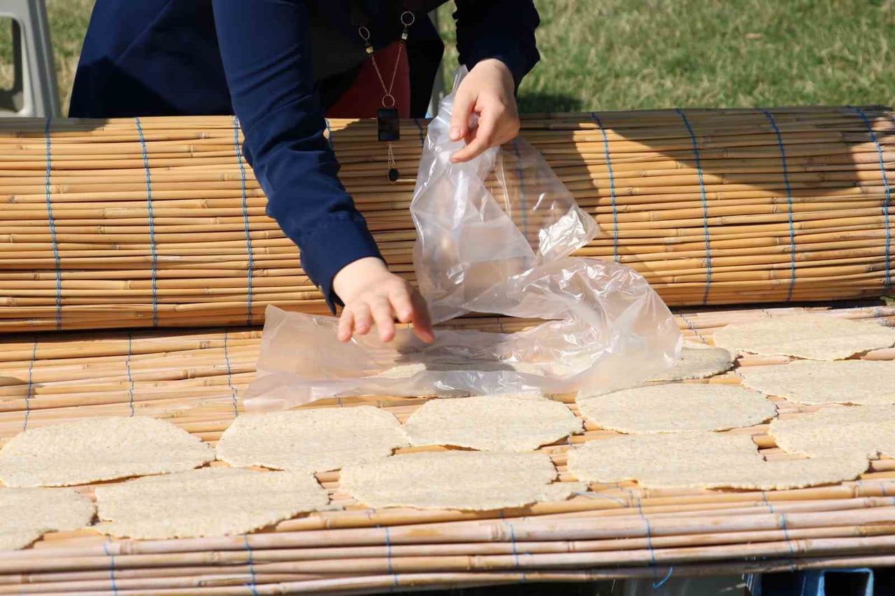 KONYA'NIN BEYŞEHİR İLÇESİNDE ASIRLARDIR SÜRDÜRÜLEN TARHANA YAPIMI GELENEĞİ, YAZ MEVSİMİNİN SONUNA...