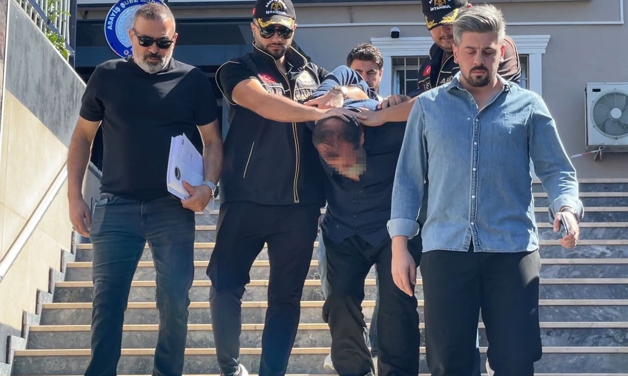 MALTEPE'DE EV SAHİBİ VE EŞİNİ SİLAHLA ÖLDÜRÜP, OLAY YERİNDEKİ AVUKATI İSE AĞIR YARALAYAN...