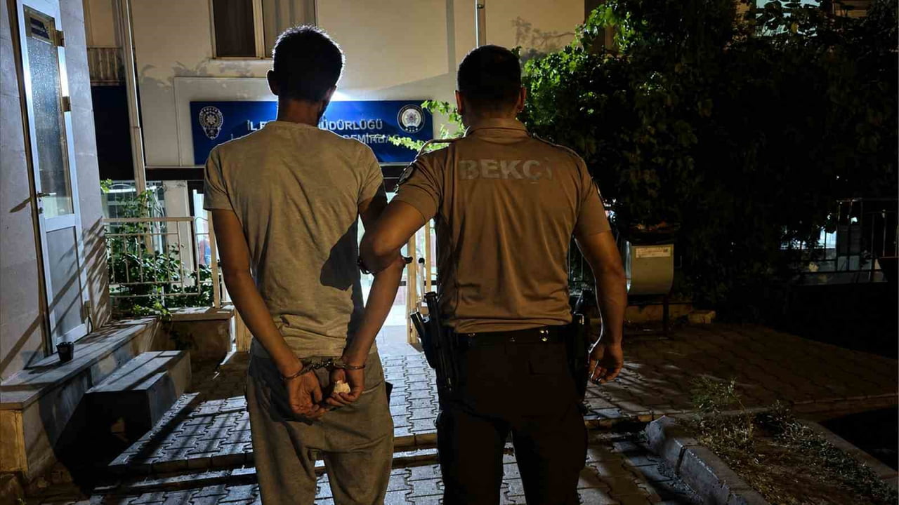 KIRIKKALE'DE HIRSIZLIK SUÇUNDAN HAKKINDA 3 YIL 15 AY 24 GÜN KESİNLEŞMİŞ HAPİS CEZASI BULUNAN...