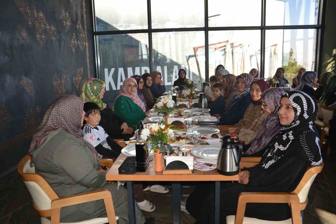 KORKUTELİ’NDE DİN GÖREVLİLERİ KAHVALTI PROGRAMINDA BULUŞTU