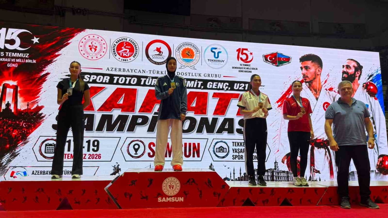 KOCAELİ BÜYÜKŞEHİR BELEDİYESİ KAĞITSPOR KULÜBÜ, BİR HAFTADA 10 TÜRKİYE ŞAMPİYONLUĞU, 2 TAKIM...