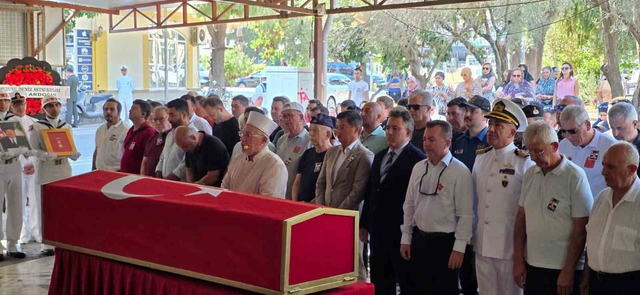 MARMARİS’TE KIBRIS GAZİSİ YAVUZER, SON YOLCULUĞUNA UĞURLANDI