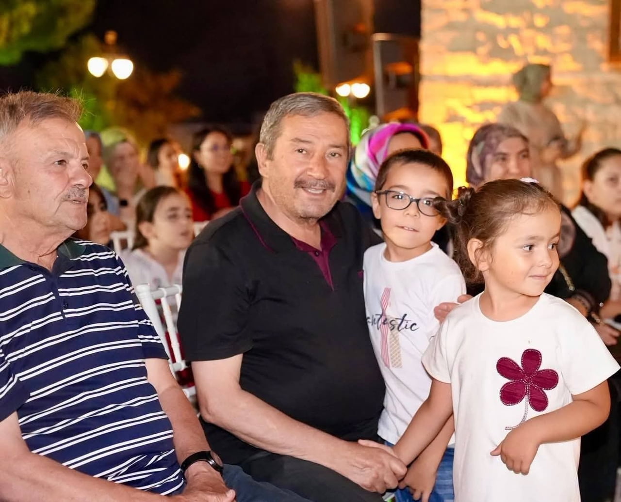 DARENDE'DE NOSTALJİ SİNEMASI VE KARAOKE GECESİ DÜZENLENDİ