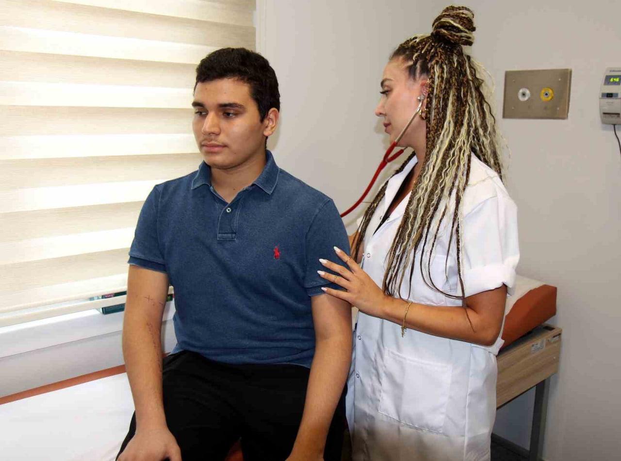 ÇOCUKLARDA ALERJİK HASTALIKLARIN SANILANDAN DAHA SIK GÖRÜLDÜĞÜNE DİKKAT ÇEKEN DENİZLİ DEVLET...