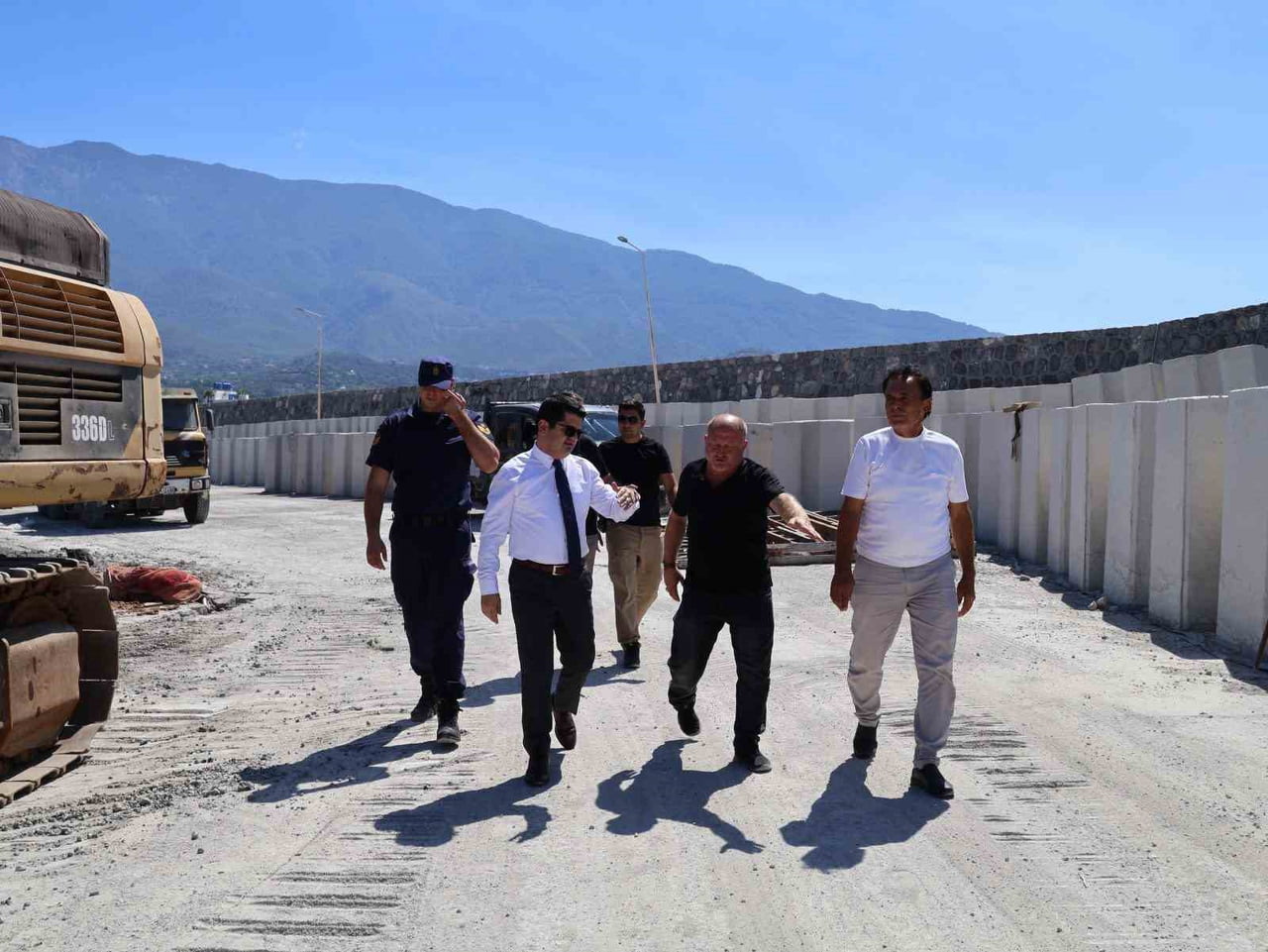 ARSUZ KAYMAKAMI FATİH EROĞLU, IŞIKLI KONACIK BALIKÇI BARINAĞI’NDAKİ BAKIM, ONARIM VE YENİLEME...