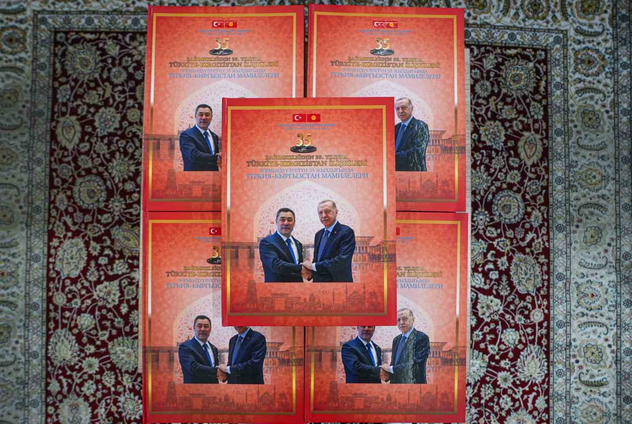 CUMHURBAŞKANI RECEP TAYYİP ERDOĞAN, TÜRKİYE-KIRGIZİSTAN İLİŞKİLERİNİN KALEME ALINDIĞI VE TAKDİM...