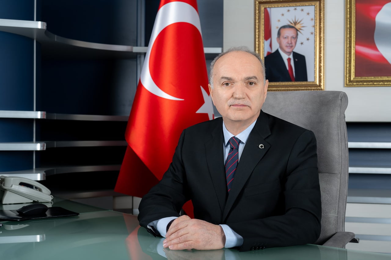 DÜZCE BELEDİYE BAŞKANI DR. FARUK ÖZLÜ, 17 AĞUSTOS 1999’DA MEYDANA GELEN MARMARA DEPREMİ’NİN YIL...