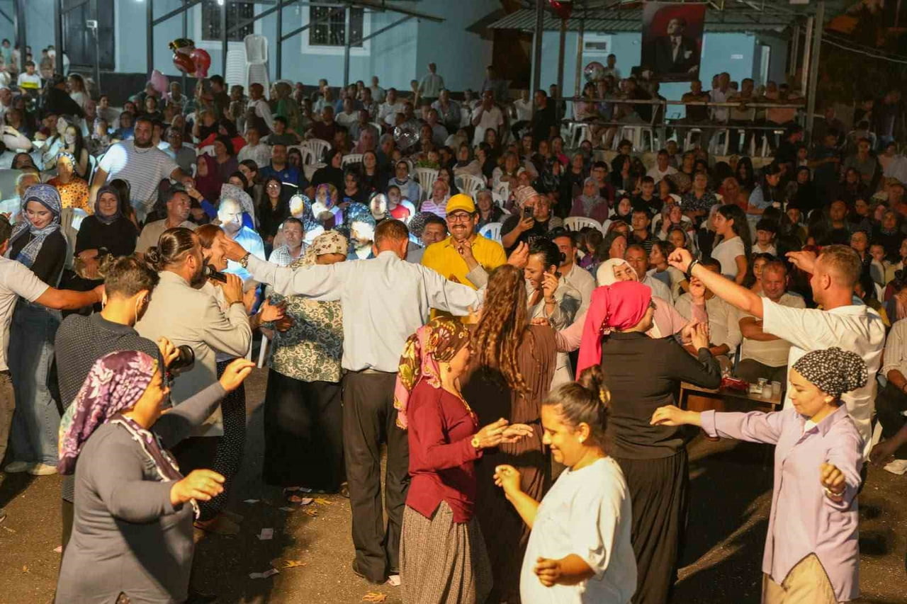 KOZAN BELEDİYESİ TARAFINDAN BU YIL İKİNCİSİ DÜZENLENEN YAZ KONSERLERİ, AKDAM MAHALLESİ’NDE...