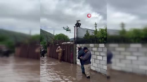 Güney Amerika ülkesi Şili'de Mapocho Nehri'nin taşması sonucu Talagante şehrinde meydana gelen...