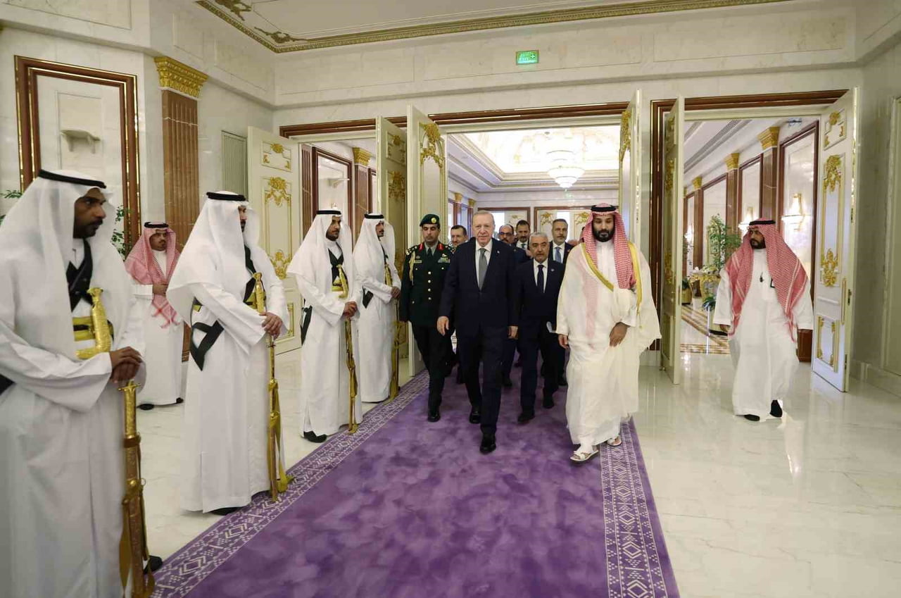 CUMHURBAŞKANI RECEP TAYYİP ERDOĞAN, GÜNÜBİRLİK ÇALIŞMA ZİYARETİ İÇİN GELDİĞİ SUUDİ ARABİSTAN’DA...