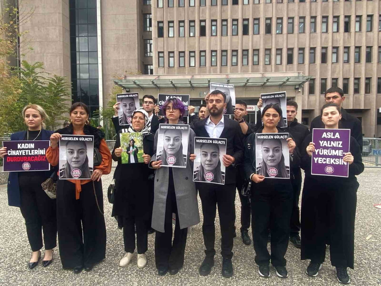 DAVAYA KATILAN AİLE