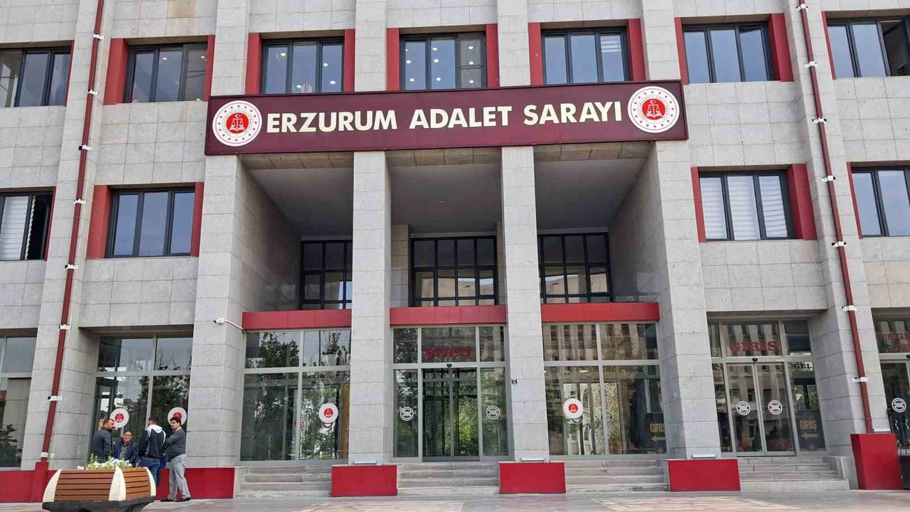 ŞÜPHELİLER, YÖNELTİLEN SUÇLAMALAR KAPSAMINDA TUTUKLANARAK CEZAEVİNE GÖNDERİLDİ.