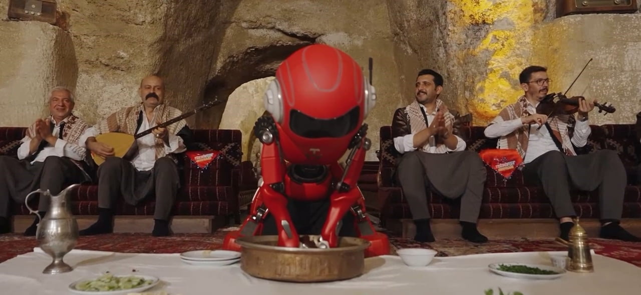 TEKNOFEST ROBOTU SIRA GECESİNDE ÇİĞKÖFTE YOĞURDU