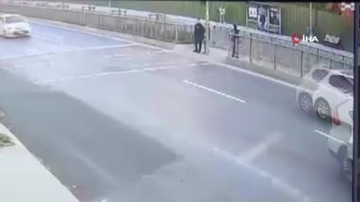 Küçükçekmece'de otobüs durağına dalan kamyonet sürücüsü hakim karşısında