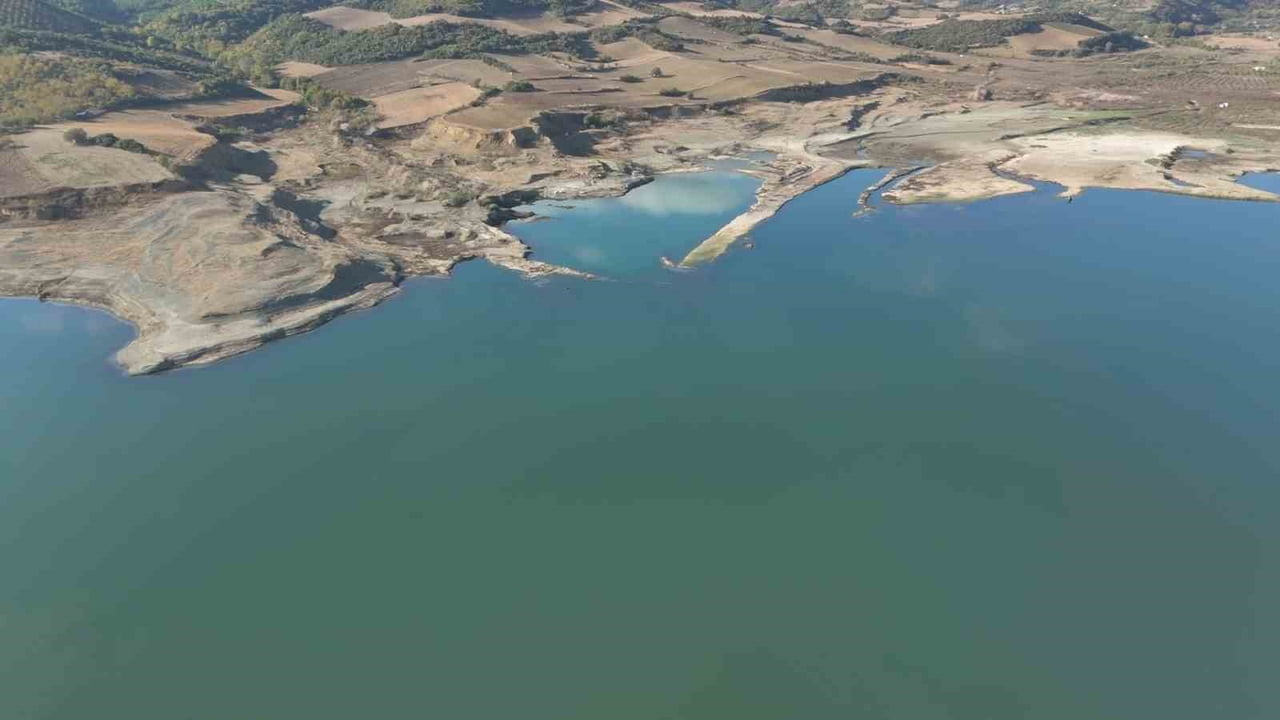 TEKİRDAĞ’IN SÜLEYMANPAŞA İLÇESİNİN İÇME SUYU İHTİYACININ KARŞILANDIĞI NAİP BARAJI’NDA SU SEVİYESİ...