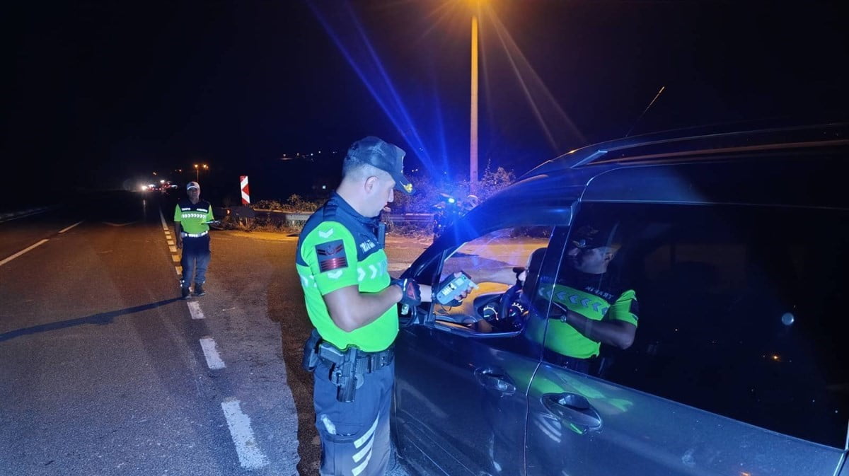 DÜZCE İL JANDARMA KOMUTANLIĞI EKİPLERİ TARAFINDAN SON BİR HAFTADA YAPILAN ÇALIŞMALARDA İLDE...