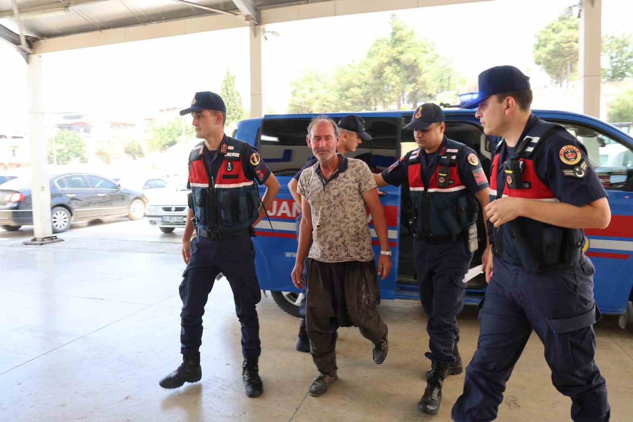 ADANA'NIN KOZAN İLÇESİNDE 2 GÜNDÜR KAYIP OLAN İŞİTME VE ZİHİNSEL ENGELLİ ŞAHIS, EVİNDEN YAKLAŞIK...