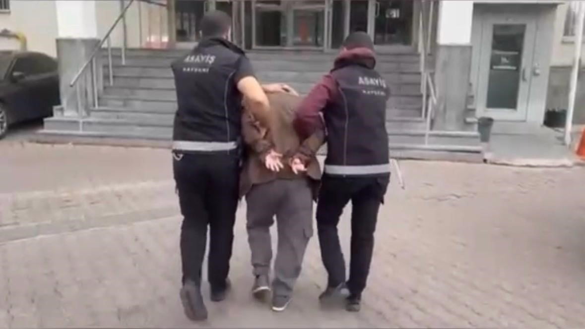 KAYSERİ’DE POLİS EKİPLERİ TARAFINDAN YAPILAN ÇALIŞMALARDA, HAKKINDA 3 FARKLI SUÇTAN 14 YIL 11 AY...