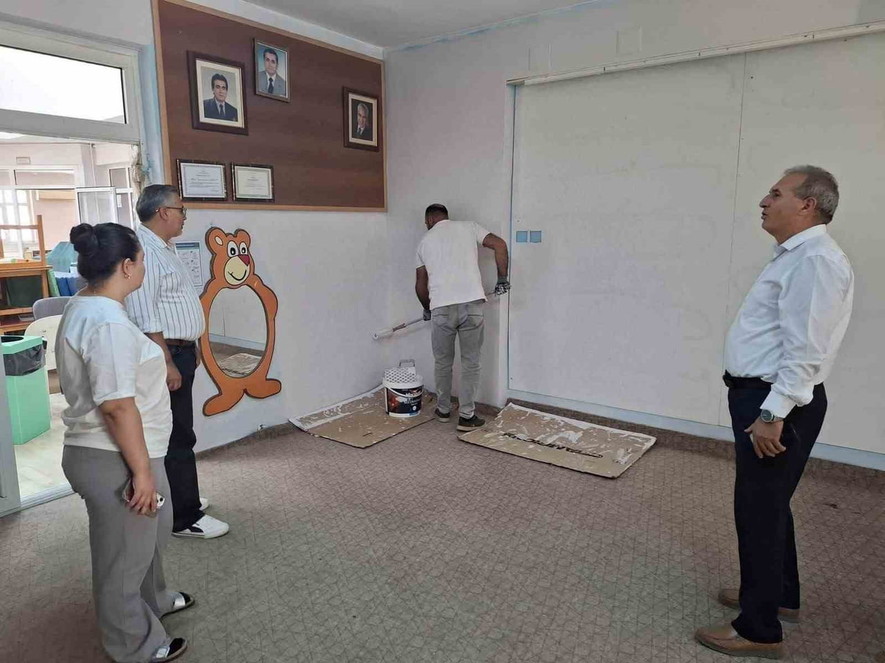 SARIGÖL İLÇE MİLLİ EĞİTİM MÜDÜRÜ YILDIRAY DEMİRTAŞ, İLÇEDEKİ OKULLARDA İNCELEMELERDE BULUNARAK...