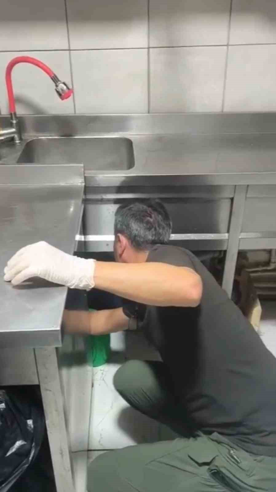 ANKARA İL EMNİYET MÜDÜRLÜĞÜ’NCE 5 EĞLENCE MEKANINA İNSAN TİCARETİ, GÖÇMEN KAÇAKÇILIĞI İLE FUHŞA...