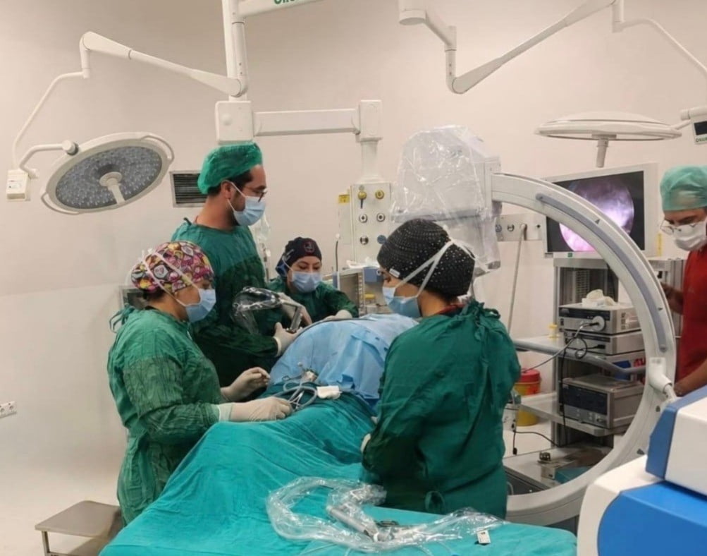 AFYONKARAHİSAR DİNAR DEVLET HASTANESİNDE, BÖBREK TAŞLARININ TEDAVİSİNDE KULLANILAN PERKÜTAN...