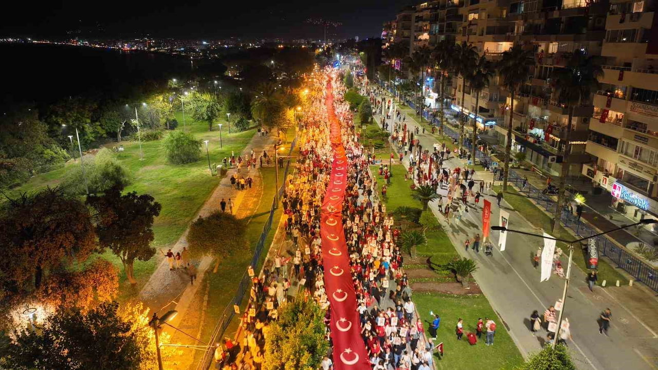 ANTALYA'DA 29 EKİM CUMHURİYET BAYRAMI, FENER ALAYI VE SEMİCENK KONSERİYLE KUTLANACAK (ARŞİV)