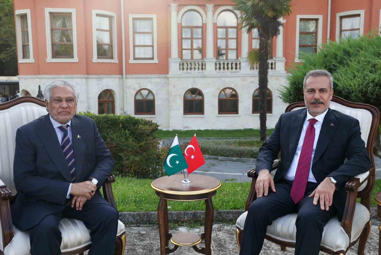 DIŞİŞLERİ BAKANI HAKAN FİDAN, BUGÜN PAKİSTAN DIŞİŞLERİ BAKANI ISHAQ DAR İLE GÖRÜŞTÜ.