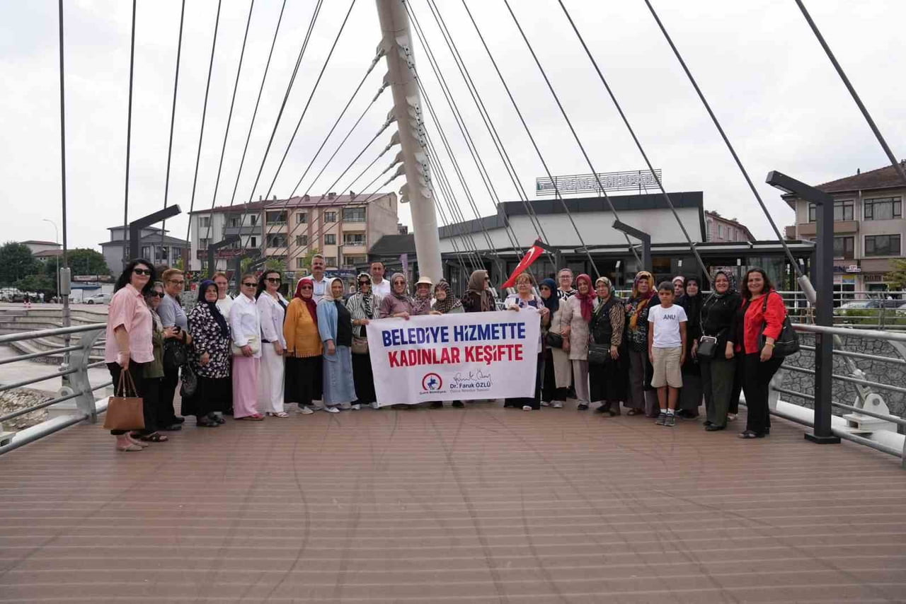 "BELEDİYE HİZMETTE, KADINLAR KEŞİFTE" PROGRAMINDA MAHALLE SAKİNLERİ KADINLAR, DÜZCE’NİN GELECEĞİNE...