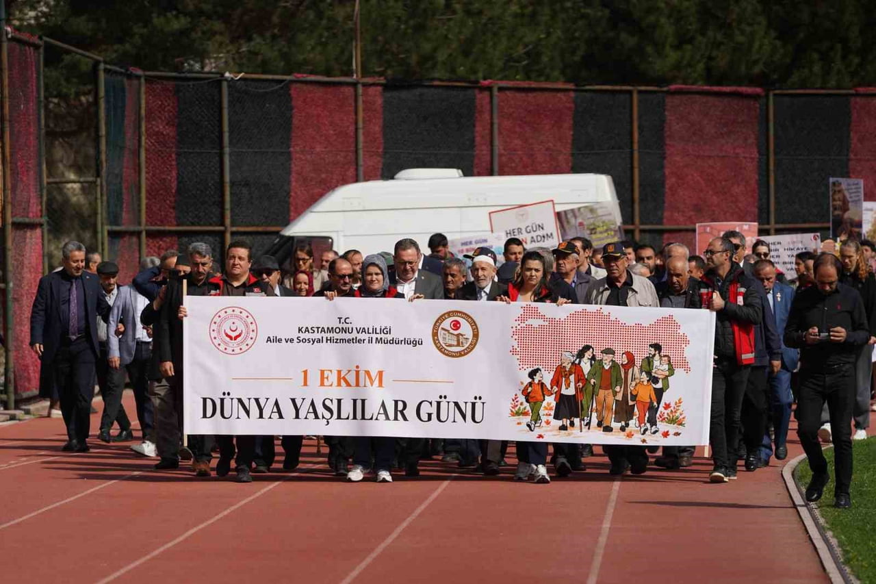 KASTAMONU'DA "1 EKİM DÜNYA YAŞLILAR GÜNÜ" DOLAYISIYLA FARKINDALIK YÜRÜYÜŞÜ...