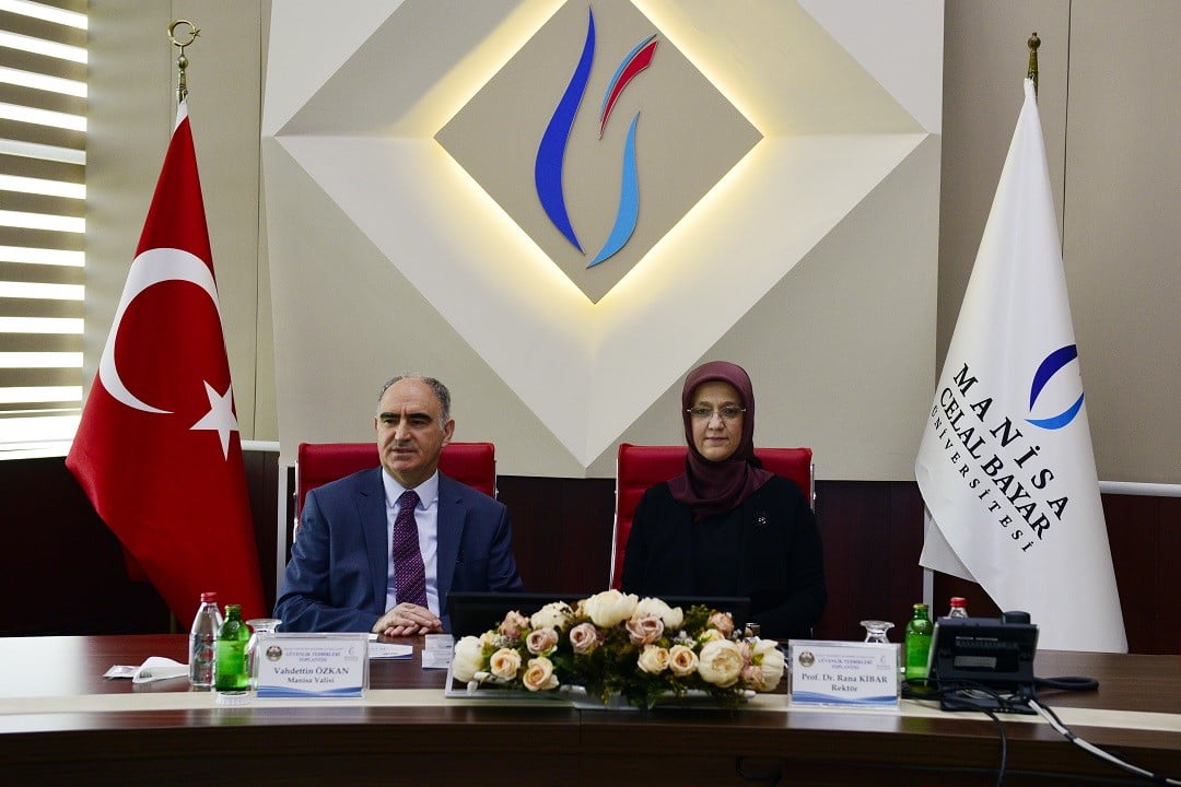 MANİSA CELAL BAYAR ÜNİVERSİTESİ’NDE 2026-2027 AKADEMİK YILI ÖNCESİ ÖĞRENCİLERİN HUZUR VE GÜVEN...