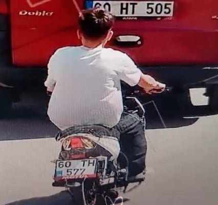 TOKAT’TA SAHTE PLAKALI VE ÇEKME BELGELİ MOTOSİKLETİ EHLİYETSİZ KULLANDIĞI BELİRLENEN ÇOCUK...