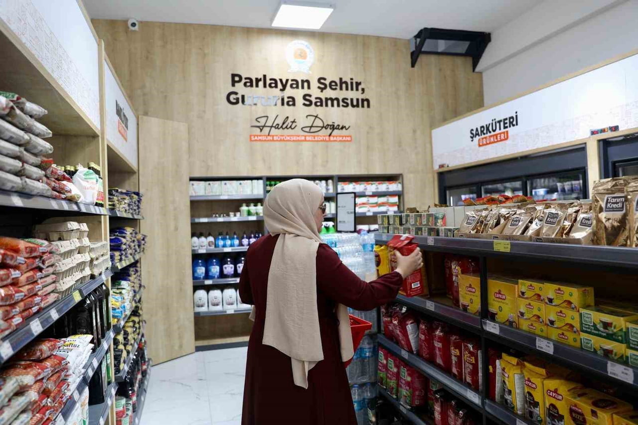 SAMSUN BÜYÜKŞEHİR BELEDİYESİ TARAFINDAN HAYATA GEÇİRİLEN "SAMSUN MARKET" YENİ YERİNDE HİZMET...