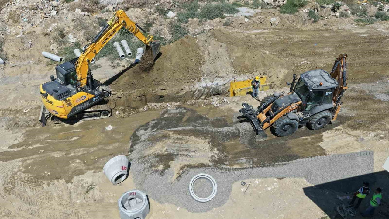 AYDIN BÜYÜKŞEHİR BELEDİYESİ VE ASKİ TARAFINDAN İNCİRLİOVA’NIN SANDIKLI MAHALLESİ’NDE SÜRDÜRÜLEN 1...