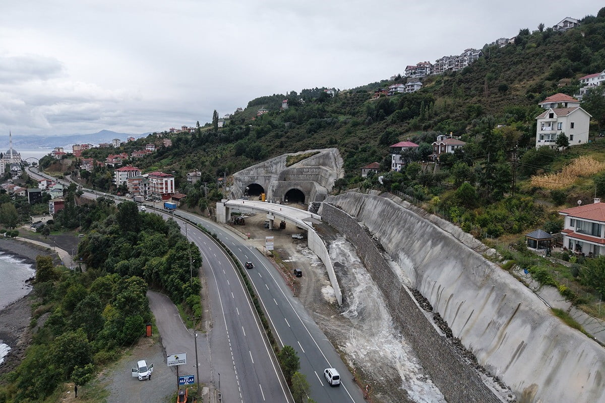 TRABZON’UN ÖNEMLİ ULAŞIM YATIRIMLARINDAN BİRİ OLAN GÜNEY ÇEVRE YOLU PROJESİ’NİN AKÇAABAT GEÇİŞİNDE...